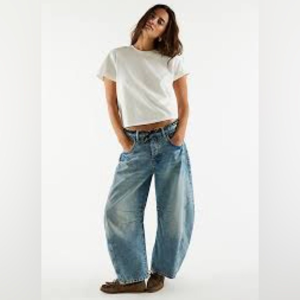 FP We The Free Good Luck Mid Rise Barrel Jeans - Ultra Light Beam, size 31L
